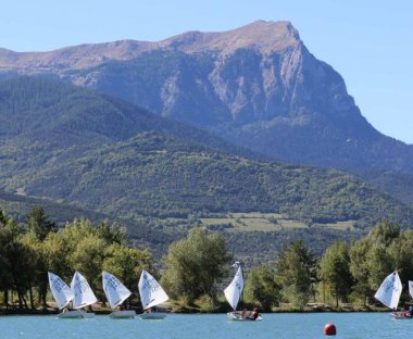 Activités nautiques sur le Lac de Serre-Ponçon