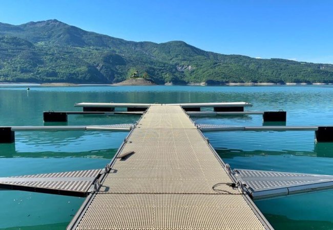 Pêcher dans un lac alpin !