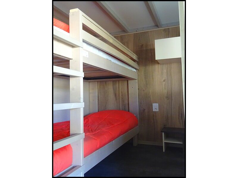 Chambre enfant 2 couchages avec lits superposés dans les chalets grand confort