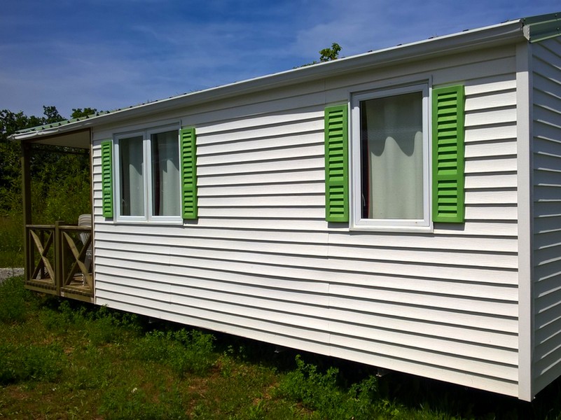 Location de Lodge Terrasse 2 chambres au camping du lac à Curbans